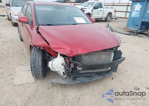 2018 Hyundai Elantra Value Edition из США, поврежденный, VIN 5NPD84LF3JH335033